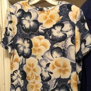 Casual Corner Hawaiian Silk Blouse Size 8